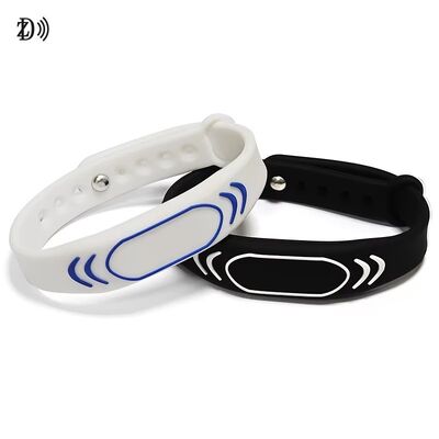 Wholesale Custom Color Logo NFC NTAG 213 NFC Wristband MINI Tag Ticket Soft RFID Silicone Bracelet for Spot Event ID